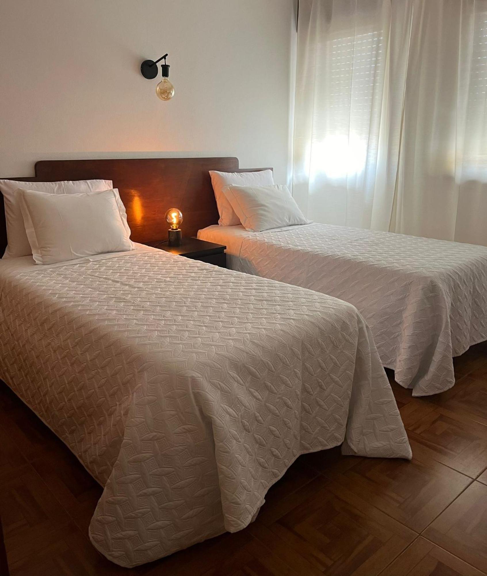 Romeu Bed and Breakfast Quarteira Eksteriør billede